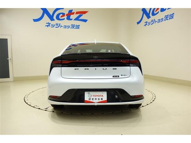 プリウス Ｚ　リアカメラ　プリクラッシュ　ＰＷシート　１オーナ　メモリナビ　ＡＣ１００Ｖ電源　ＬＥＤランプ　ナビ・ＴＶ　オートクルーズ　アルミホイール　ドライブレコーダ　ＡＣ　運転席エアバッグ　横滑り防止装置（8枚目）