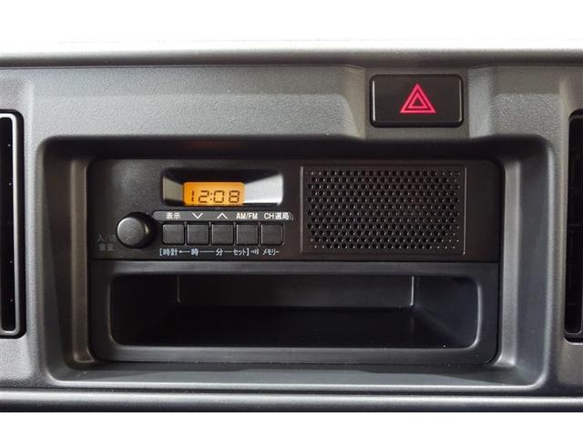 ハイゼットカーゴ ＤＸ　ＳＡＩＩＩ　ヘッドライトＬＥＤ　横滑防止装置　ＥＴＣ付き　オートエアコン　キ－レス　デュアルエアバッグ　エコアイドル　前席パワーウィンドウ　運転席エアバッグ　パワーステアリング　ＡＢＳ　前後誤発進抑制装置（12枚目）