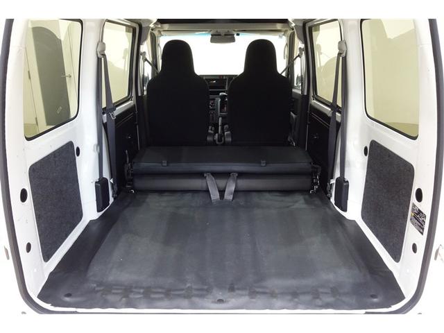 ハイゼットカーゴ ＤＸ　ＳＡＩＩＩ　ヘッドライトＬＥＤ　横滑防止装置　ＥＴＣ付き　オートエアコン　キ－レス　デュアルエアバッグ　エコアイドル　前席パワーウィンドウ　運転席エアバッグ　パワーステアリング　ＡＢＳ　前後誤発進抑制装置（21枚目）