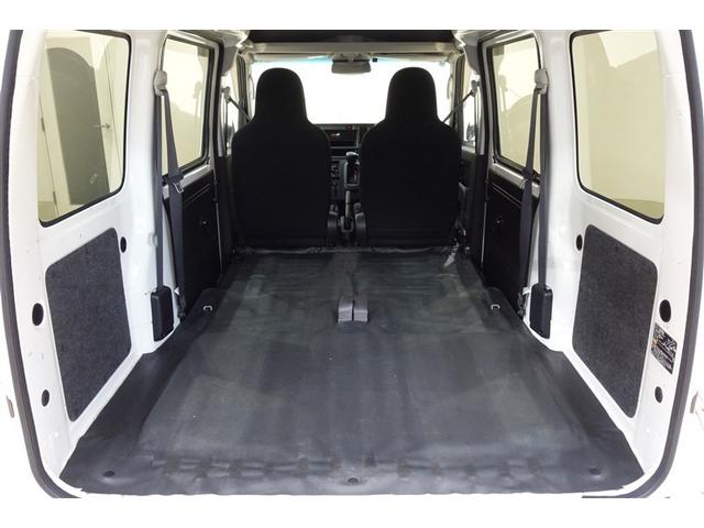 ハイゼットカーゴ ＤＸ　ＳＡＩＩＩ　ヘッドライトＬＥＤ　横滑防止装置　ＥＴＣ付き　オートエアコン　キ－レス　デュアルエアバッグ　エコアイドル　前席パワーウィンドウ　運転席エアバッグ　パワーステアリング　ＡＢＳ　前後誤発進抑制装置（22枚目）