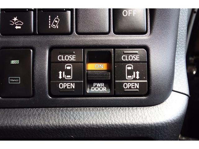 ヴォクシー ハイブリッドＺＳ　煌ＩＩＩ　１０型純正ナビ　フルセグＴＶ　ブルートゥース　ＤＶＤ再生　後席モニター　リヤカメラ　ＥＴＣ　スマートキー　　オートエアコン　クルーズコントロール　ＬＥＤライト　両側電動ドア　セーフティセンス　アルミ（24枚目）