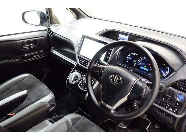 ヴォクシー ハイブリッドＺＳ　煌ＩＩＩ　１０型純正ナビ　フルセグＴＶ　ブルートゥース　ＤＶＤ再生　後席モニター　リヤカメラ　ＥＴＣ　スマートキー　　オートエアコン　クルーズコントロール　ＬＥＤライト　両側電動ドア　セーフティセンス　アルミ（25枚目）