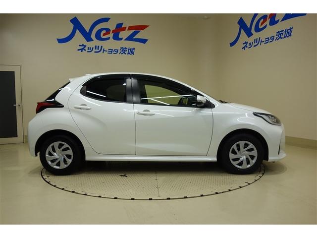 ヤリス Ｇ　ディスプレイオーディオ　ブルートゥース　リヤカメラ　スマートキー＆プッシュスタート　オートエアコン　パワーステアリング　パワーウインドウ　ＬＥＤライト　パーキングサポートブレーキ　セーフティセンス（6枚目）