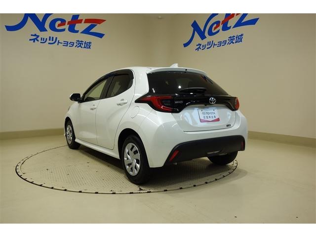 ヤリス Ｇ　ディスプレイオーディオ　ブルートゥース　リヤカメラ　スマートキー＆プッシュスタート　オートエアコン　パワーステアリング　パワーウインドウ　ＬＥＤライト　パーキングサポートブレーキ　セーフティセンス（9枚目）