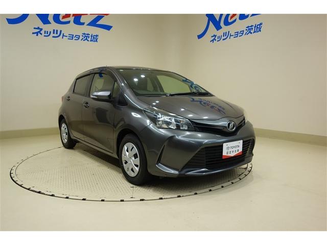 ヴィッツ Ｆ　アイドリングストップ車　パワーウィンドウ　エアバック　Ｗエアバック　エアコン　横滑り防止装置　キーレスキー　整備記録簿　パワステ　ワンセグＴＶ　ナビ・ＴＶ　メモリーナビゲーション　ＡＢＳ　ワンオーナー（5枚目）