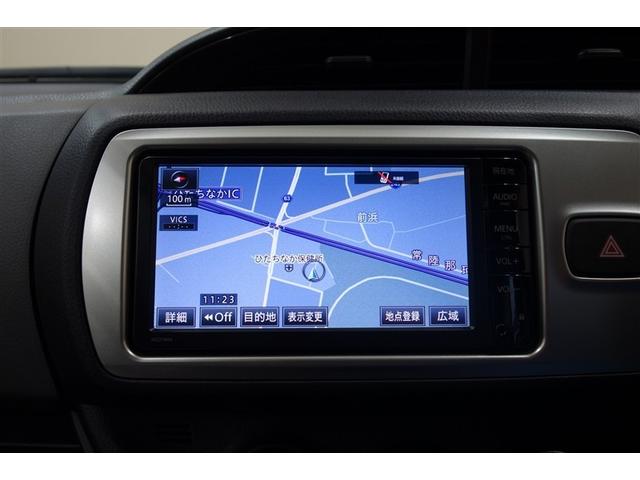 ヴィッツ Ｆ　アイドリングストップ車　パワーウィンドウ　エアバック　Ｗエアバック　エアコン　横滑り防止装置　キーレスキー　整備記録簿　パワステ　ワンセグＴＶ　ナビ・ＴＶ　メモリーナビゲーション　ＡＢＳ　ワンオーナー（12枚目）