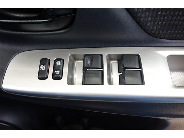 ヴィッツ Ｆ　アイドリングストップ車　パワーウィンドウ　エアバック　Ｗエアバック　エアコン　横滑り防止装置　キーレスキー　整備記録簿　パワステ　ワンセグＴＶ　ナビ・ＴＶ　メモリーナビゲーション　ＡＢＳ　ワンオーナー（19枚目）