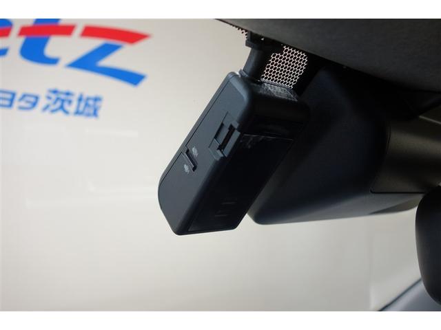 ハイエースバン ロングスーパーＧＬ　ダブルエアコン　助手席エアバッグ　ＬＥＤヘッド　運転席エアバッグ　ドラレコ　イモビライザー　オートエアコン　フルセグテレビ　フルタイム４ＷＤ　メモリナビ　パワーステアリング　スマ－トキー　ＥＴＣ車載器（17枚目）