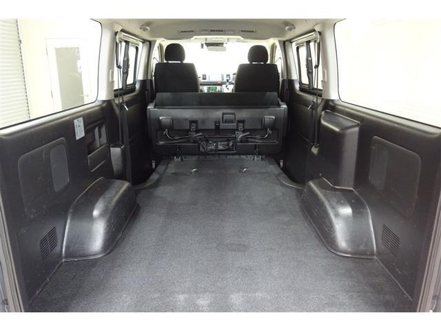 ハイエースバン ロングスーパーＧＬ　ダブルエアコン　助手席エアバッグ　ＬＥＤヘッド　運転席エアバッグ　ドラレコ　イモビライザー　オートエアコン　フルセグテレビ　フルタイム４ＷＤ　メモリナビ　パワーステアリング　スマ－トキー　ＥＴＣ車載器（27枚目）