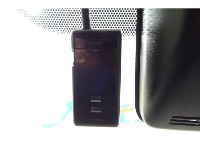 ヴィッツ ハイブリッドＦ　横滑り防止機能　盗難防止装置　ＬＥＤヘッドランプ　エコモード　フルセグＴＶ　ＥＴＣ車載器　ドライブレコーダー　スマートキー　キーレス　記録簿　パワーステアリング　ミュージックプレイヤー接続可　エアコン（17枚目）