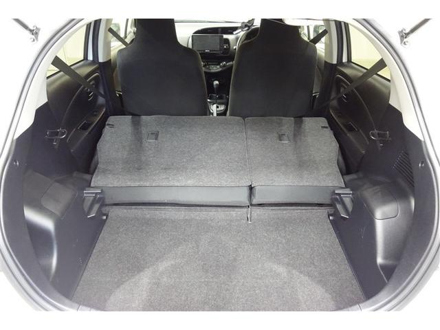 ヴィッツ ハイブリッドＦ　横滑り防止機能　盗難防止装置　ＬＥＤヘッドランプ　エコモード　フルセグＴＶ　ＥＴＣ車載器　ドライブレコーダー　スマートキー　キーレス　記録簿　パワーステアリング　ミュージックプレイヤー接続可　エアコン（28枚目）