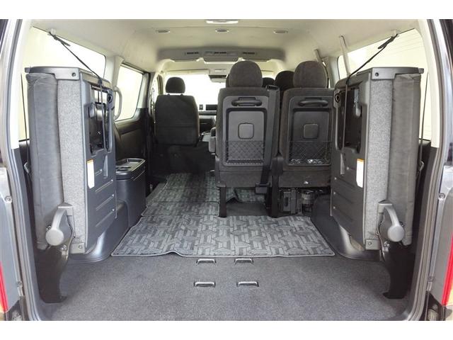 ハイエースワゴン ＧＬ　定期点検記録簿　ＰＳＤ　ＷエアＢ　４ＷＤ車　ダブルエアコン　キーレスエントリー　１００Ｖ　エアコン　ミュージックプレイヤー接続可　横滑り防止　ナビテレビ　ＡＢＳ　ワンオーナー　ＥＴＣ車載器　パワステ（30枚目）