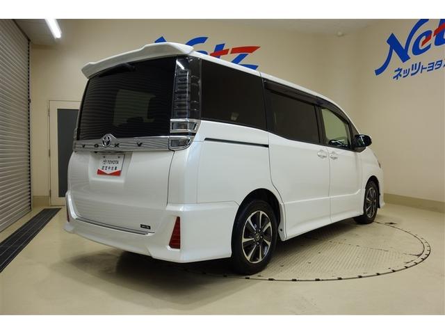 ヴォクシー ZS 両電動スライドドア 地デジ 盗難防止システム オートエアコン ダブルエアバッグ DVD再生可 ETC LEDヘッドライト キーレスエントリー メモリーナビ オートクルーズ ナビTV AUX 3列シート(7枚目)