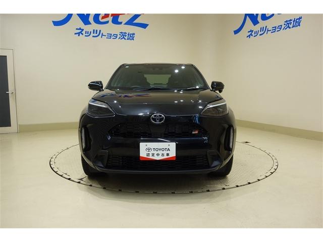 ヤリスクロス ハイブリッド GRスポーツ ワンオーナー車 衝突軽減 オートクルーズコントロール LEDヘッド Bカメラ キーレス スマートキー アイドリングストップ イモビライザー オートエアコン 横滑り防止装置 記録簿 ETC(4枚目)