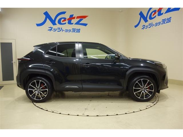 ヤリスクロス ハイブリッド GRスポーツ ワンオーナー車 衝突軽減 オートクルーズコントロール LEDヘッド Bカメラ キーレス スマートキー アイドリングストップ イモビライザー オートエアコン 横滑り防止装置 記録簿 ETC(6枚目)