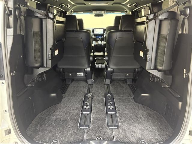 ヴェルファイア 2.5Z Aエディション ゴールデンアイズ フルエアロ 10型純正ナビ フルセグTV ブルートゥース DVD再生 後席モニター リヤカメラ ETC スマートキー オートエアコン クルーズコントロール LEDライト 両側電動ドア アルミホイール(30枚目)