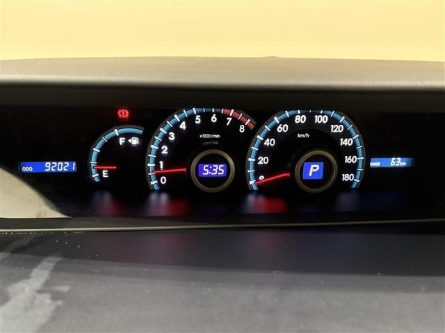 ノア Ｘ　スマートエディション　ナビ＆ＴＶ　リアクーラー　キーレス　パワーウインドウ　１オーナー　スマートキー　３列シート　ＥＴＣ　パワーステアリング　盗難防止システム　オートエアコン　ミュージックプレイヤー接続可　ＤＶＤ再生（19枚目）