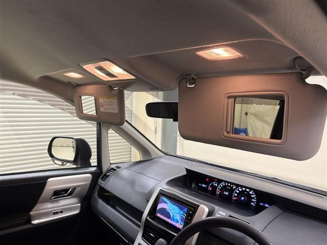 ノア Ｘ　スマートエディション　ナビ＆ＴＶ　リアクーラー　キーレス　パワーウインドウ　１オーナー　スマートキー　３列シート　ＥＴＣ　パワーステアリング　盗難防止システム　オートエアコン　ミュージックプレイヤー接続可　ＤＶＤ再生（24枚目）