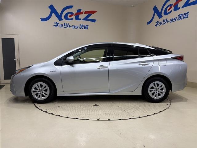 プリウス Ｓセーフティプラス　衝突回避システム　１セグ　Ｂモニター　ドラレコ付き　ＬＥＤライト　クルコン　ＥＴＣ装備　スマートＫＥＹ　ナビＴＶ　イモビライザー　横滑り防止機能　ＰＷ　カーテンエアバッグ　キーレスエントリー　アルミ（11枚目）