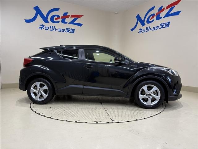 Ｃ－ＨＲ Ｓ　純正ナビ　フルセグＴＶ　ブルートゥース　ＤＶＤ再生　リヤカメラ　ＥＴＣ　スマートキー＆プッシュスタート　オートエアコン　クルーズコントロール　ＬＥＤライト　セーフティセンス　アルミホイール（8枚目）