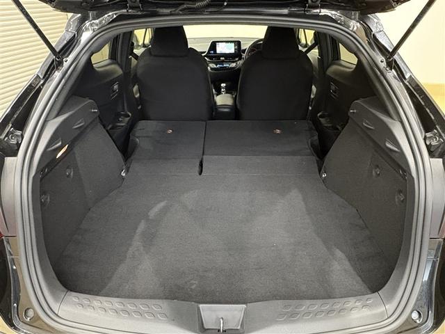 Ｃ－ＨＲ Ｓ　純正ナビ　フルセグＴＶ　ブルートゥース　ＤＶＤ再生　リヤカメラ　ＥＴＣ　スマートキー＆プッシュスタート　オートエアコン　クルーズコントロール　ＬＥＤライト　セーフティセンス　アルミホイール（29枚目）