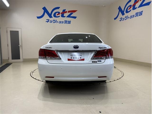 クラウンハイブリッド ロイヤルサルーン 点検記録簿 フルセグテレビ Bカメラ DVD再生機能 盗難防止システム スマキー オートクルーズコントロール 電動パワーシート ESC ETC付き アイスト アルミホイール カーテンエアバッグ PW(8枚目)