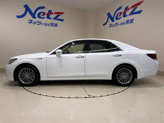 クラウンハイブリッド ロイヤルサルーン 点検記録簿 フルセグテレビ Bカメラ DVD再生機能 盗難防止システム スマキー オートクルーズコントロール 電動パワーシート ESC ETC付き アイスト アルミホイール カーテンエアバッグ PW(11枚目)