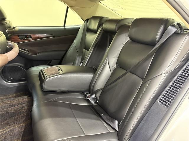 クラウンハイブリッド ロイヤルサルーン 点検記録簿 フルセグテレビ Bカメラ DVD再生機能 盗難防止システム スマキー オートクルーズコントロール 電動パワーシート ESC ETC付き アイスト アルミホイール カーテンエアバッグ PW(27枚目)