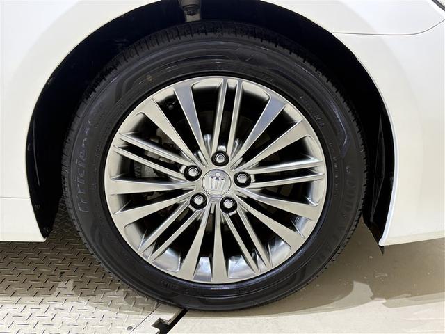 クラウンハイブリッド ロイヤルサルーン 点検記録簿 フルセグテレビ Bカメラ DVD再生機能 盗難防止システム スマキー オートクルーズコントロール 電動パワーシート ESC ETC付き アイスト アルミホイール カーテンエアバッグ PW(32枚目)