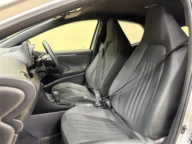 ヤリス ハイブリッドＸ　カーテンエアバッグ　イモビライザー　バックモニター　ワイヤレスキー　ＡＢＳ　ナビ　オートクルーズ　ミュージックプレイヤー接続可　Ｗエアバック　パワーウィンドウ　オートエアコン　ＥＴＣ　エアバック（23枚目）