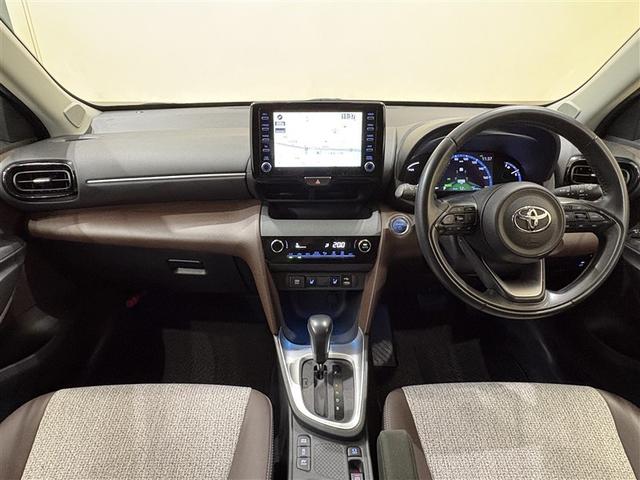 ヤリスクロス ハイブリッドＺ　ドライブレコーダ　インテリジェントキー　アルミホイル　ＬＥＤライト　１オ－ナ－　リアカメラ　ナビ　クルーズコントロール　整備記録簿　横滑り防止システム　メモリーナビゲーション　電動シ－ト　パワステ（12枚目）