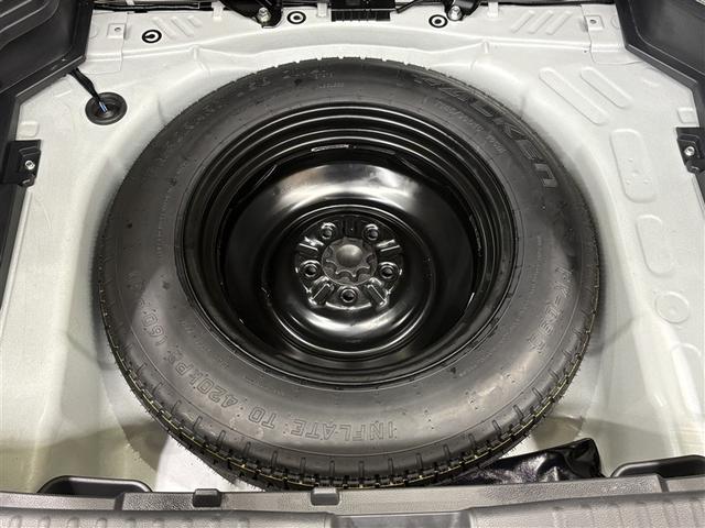 ヤリスクロス ハイブリッドＺ　ドライブレコーダ　インテリジェントキー　アルミホイル　ＬＥＤライト　１オ－ナ－　リアカメラ　ナビ　クルーズコントロール　整備記録簿　横滑り防止システム　メモリーナビゲーション　電動シ－ト　パワステ（33枚目）