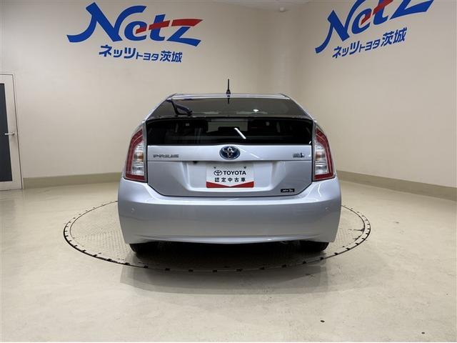 プリウス Ｇ　Ａストップ　１オーナー車　Ｒカメラ　スマ－トキ－　ＡＵＸ　パワーステアリング　エアバック　ナビ＆ＴＶ　電動パワーシート　サイドエアバック　ＡＡＣ　整備記録簿　クルコン　ＥＴＣ付　イモビライザー　ＡＷ（9枚目）