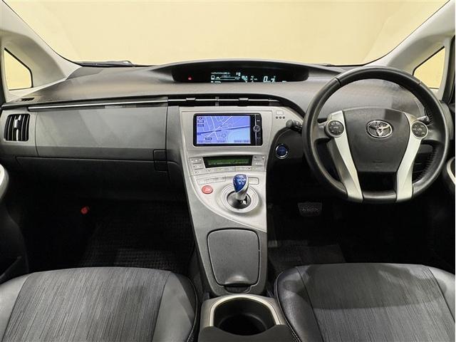 プリウス Ｇ　Ａストップ　１オーナー車　Ｒカメラ　スマ－トキ－　ＡＵＸ　パワーステアリング　エアバック　ナビ＆ＴＶ　電動パワーシート　サイドエアバック　ＡＡＣ　整備記録簿　クルコン　ＥＴＣ付　イモビライザー　ＡＷ（12枚目）
