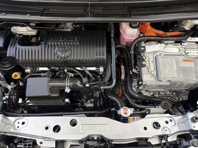 シエンタ ハイブリッド　ファンベースＧセーフティーエディション　９型純正ナビ　フルセグＴＶ　ブルートゥース　ＤＶＤ再生　全周囲カメラ　ＥＴＣ　スマートキー　オートエアコン　シートヒーター　クルーズコントロール　ＬＥＤライト　両側電動ドア　セーフティセンス　アルミ（38枚目）