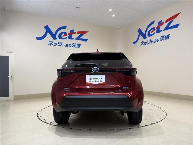 ヤリスクロス ハイブリッドＺ　ディスプレイオーディオナビ　フルセグＴＶ　ブルートゥース　全周囲カメラ　ＥＴＣ　スマートキー　オートエアコン　シートヒーター　ＬＥＤライト　クルーズコントロール　セーフティセンス　アルミホイール（8枚目）