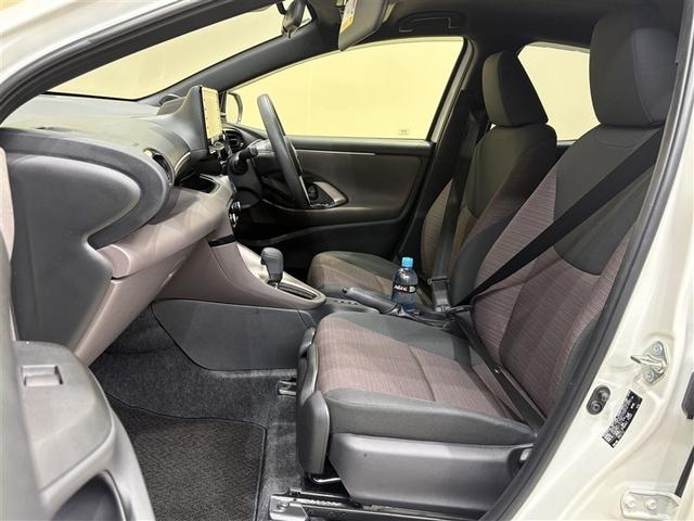 ヤリス ハイブリッドＧ　ディスプレイオーディオ　ブルートゥース　リヤカメラ　スマートキー＆プッシュスタート　オートエアコン　シートヒーター　クルーズコントロール　横滑り抑制　ＬＥＤライト　セーフティセンス　アルミホイール（25枚目）