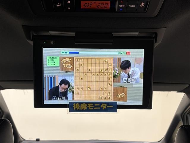 ヴォクシー ＺＳ　煌ＩＩＩ　９型純正ナビ　フルセグＴＶ　ブルートゥース　ＤＶＤ再生　後席モニター　リヤカメラ　ＥＴＣ　スマートキー　オートエアコン　クルーズコントロール　ＬＥＤライト　両側電動ドア　セーフティセンス　アルミ（15枚目）