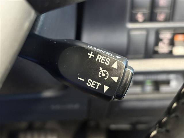 ヴォクシー ＺＳ　煌ＩＩＩ　９型純正ナビ　フルセグＴＶ　ブルートゥース　ＤＶＤ再生　後席モニター　リヤカメラ　ＥＴＣ　スマートキー　オートエアコン　クルーズコントロール　ＬＥＤライト　両側電動ドア　セーフティセンス　アルミ（22枚目）