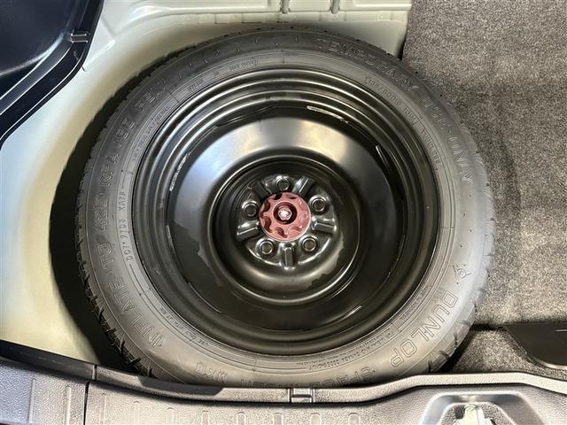 ヴォクシー ＺＳ　煌ＩＩＩ　９型純正ナビ　フルセグＴＶ　ブルートゥース　ＤＶＤ再生　後席モニター　リヤカメラ　ＥＴＣ　スマートキー　オートエアコン　クルーズコントロール　ＬＥＤライト　両側電動ドア　セーフティセンス　アルミ（34枚目）