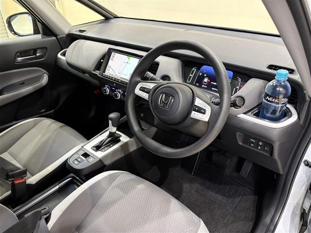 フィット ｅ：ＨＥＶクロスター　スマキー　カーテンエアバック　セキュリティーアラーム　ナビＴＶ　ＤＶＤ再生可　クルコン　ワンオーナー　ＥＴＣ装備　パワーウィンド　アルミ　ＬＥＤヘッドライト　ドラレコ付き　メモリナビ　Ｂカメラ　記録簿（23枚目）