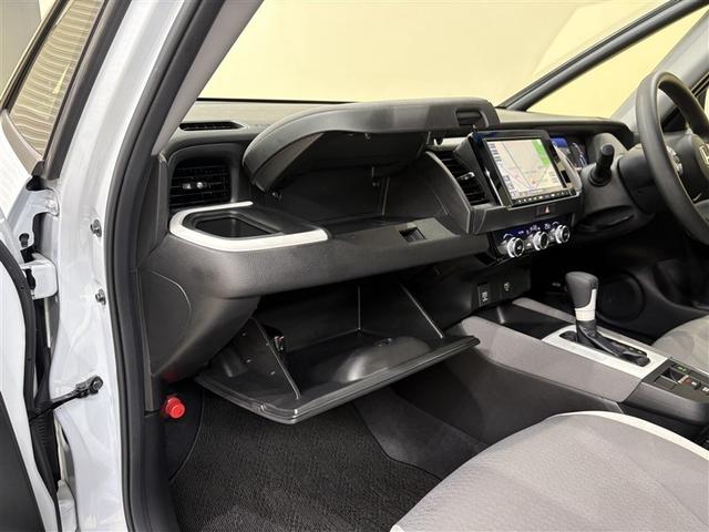 フィット ｅ：ＨＥＶクロスター　スマキー　カーテンエアバック　セキュリティーアラーム　ナビＴＶ　ＤＶＤ再生可　クルコン　ワンオーナー　ＥＴＣ装備　パワーウィンド　アルミ　ＬＥＤヘッドライト　ドラレコ付き　メモリナビ　Ｂカメラ　記録簿（24枚目）