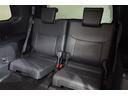 3列シート車なのでご家族やお友達とのお出かけに役立ちますね。大きな荷物を積むときは3列目をしまうことも可能です。
