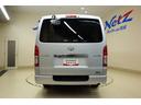 ハイエースバン ロングスーパーＧＬ　ダブルエアコン　助手席エアバッグ　ＬＥＤヘッド　運転席エアバッグ　ドラレコ　イモビライザー　オートエアコン　フルセグテレビ　フルタイム４ＷＤ　メモリナビ　パワーステアリング　スマ－トキー　ＥＴＣ車載器（8枚目）