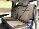 クリーニングしてあり清潔で広々とした座席です！是非、現車を見て体感してみてください。