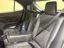 クリーニングしてあり清潔でコンパクトカーながら広々とした座席です！是非、現車を見て体感してみてください。