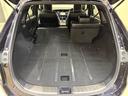 後席は6:4分割可倒式リヤシート。長めの荷物を載せるときにいいですね。