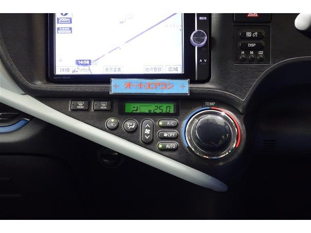 アクア Ｓ　スマートキープッシュスタート　キーレスエントリ　フルセグ地デジ　イモビ　ナビ＆ＴＶ　ワンオーナー車　オートエアコン　デュアルエアバック　ＥＳＣ　パワーウィンドウ　ＡＵＸ端子　ＥＴＣ　ＤＶＤ再生可能（18枚目）