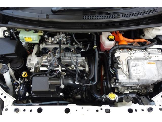 アクア Ｓ　スマートキープッシュスタート　キーレスエントリ　フルセグ地デジ　イモビ　ナビ＆ＴＶ　ワンオーナー車　オートエアコン　デュアルエアバック　ＥＳＣ　パワーウィンドウ　ＡＵＸ端子　ＥＴＣ　ＤＶＤ再生可能（28枚目）