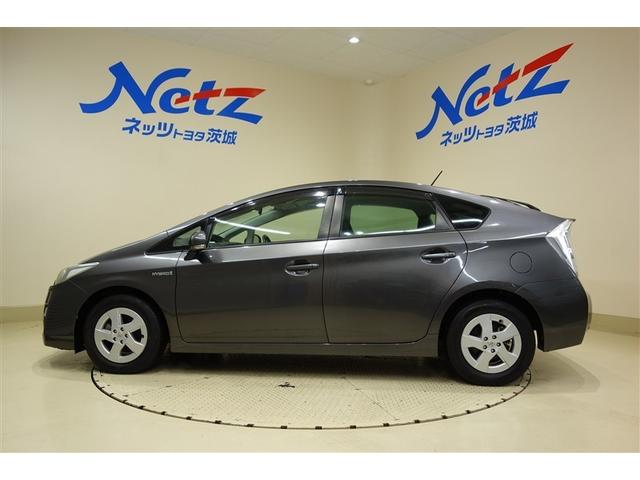 プリウス Ｓ　ＬＥＤエディション　純正ナビ　ワンセグＴＶ　ブルートゥース　ＤＶＤ再生　ＥＴＣ　スマートキー　オートエアコン　ＬＥＤライト　パワーステアリング　パワーウインドウ　デュアル＆カーテンエアバッグ　スペアタイヤ　ロングラン保証（10枚目）